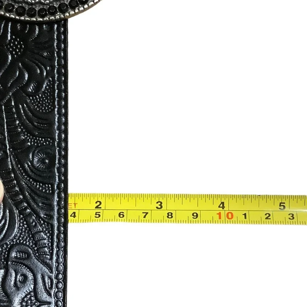 Perry Ellis Embossed‎ Tooled Leather Belt Women Medium Large Circle Boho Buckle